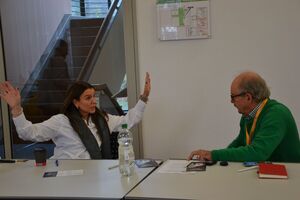 Frau Klein und Herr Prof. Hammes im Gespräch